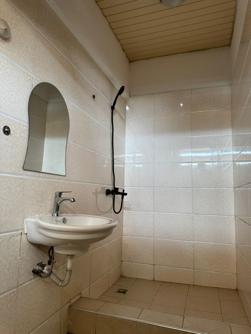 247 Hotel Apartment Room (single bed with fan) - 5
