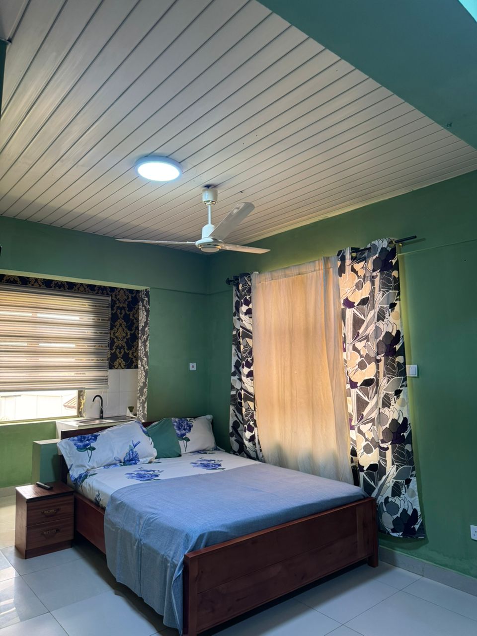247 Hotel Apartment- (Queen bed with A/C) - 4