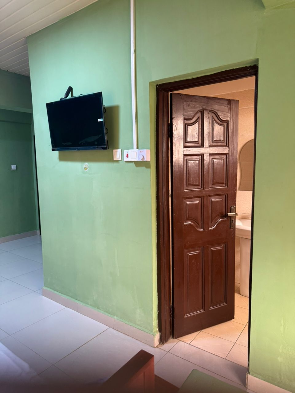 247 Hotel Apartment- (Queen bed with A/C) - 1