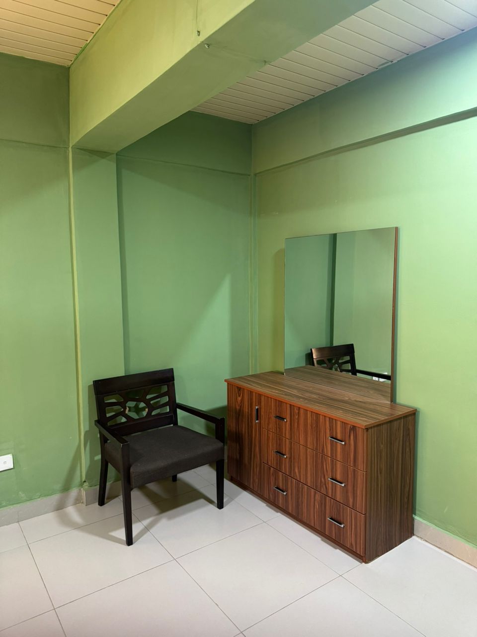 247 Hotel Apartment- (Queen bed with A/C) - 3