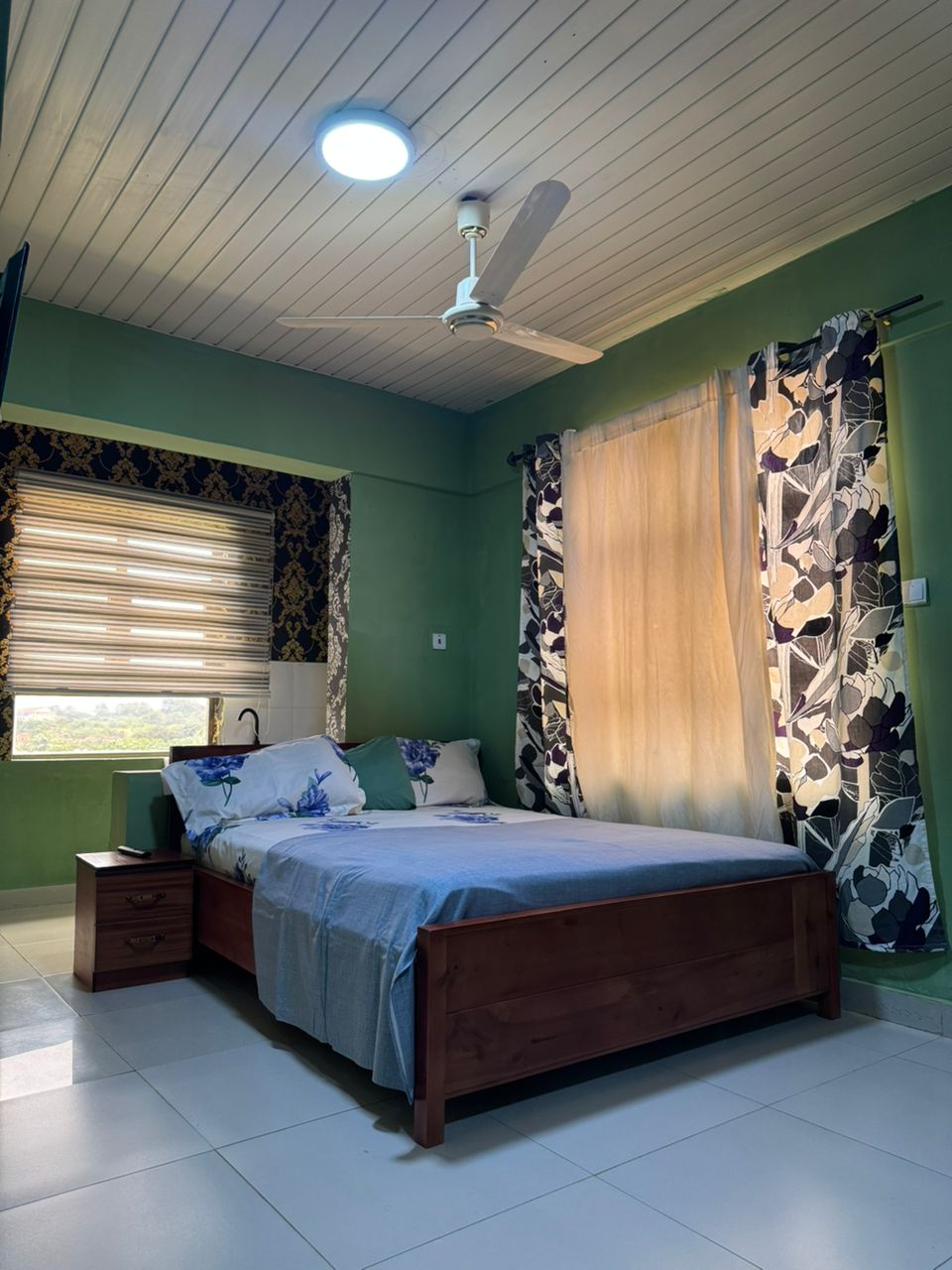 247 Hotel Apartment- (Queen bed with A/C) - 5
