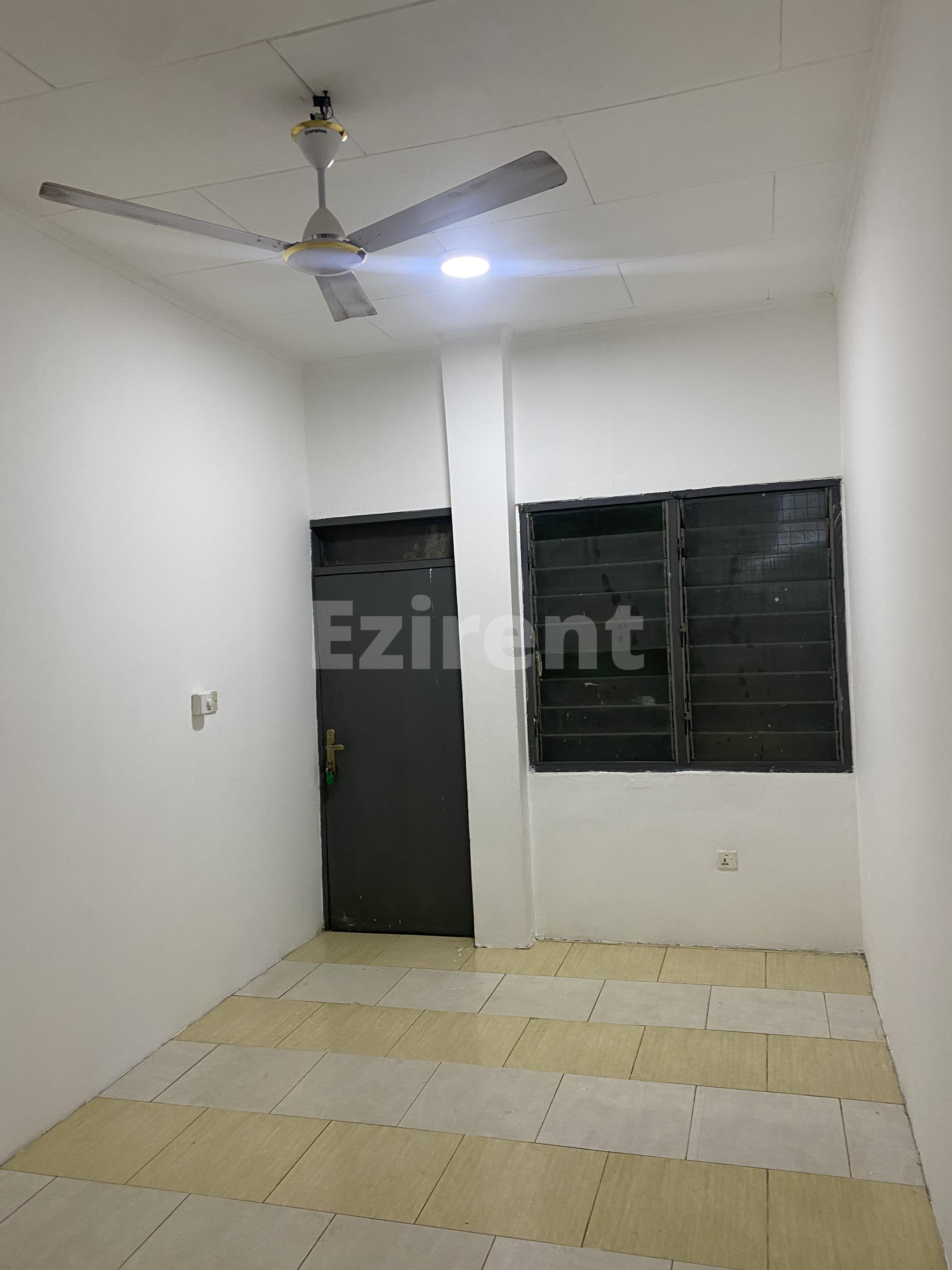 Single Room Self-Contained - 1