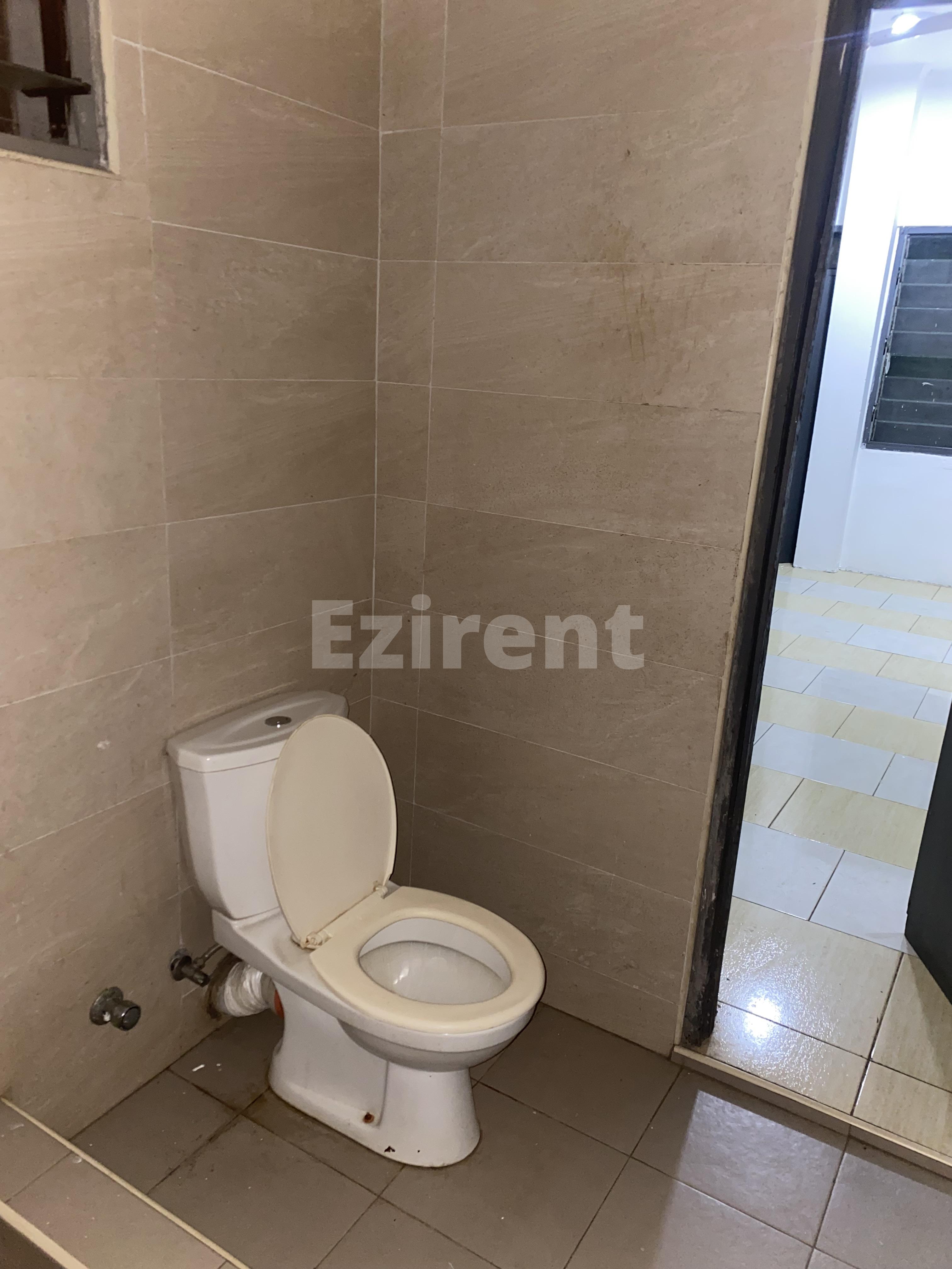 Single Room Self-Contained - 4