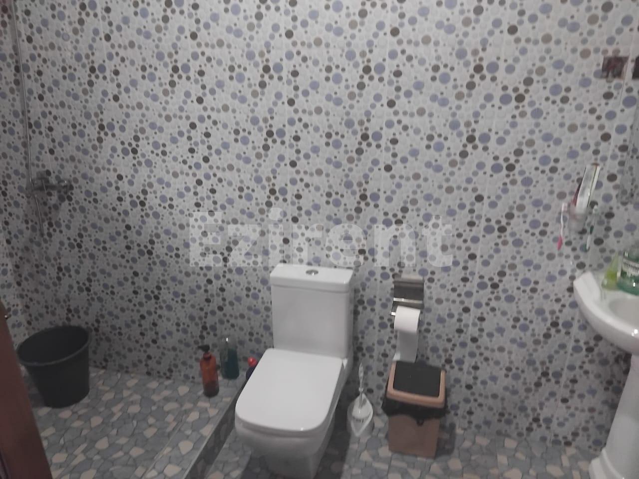 5 Bedroom Apartment eith very spacious Hall and Kitchen. Big Car park. - 13